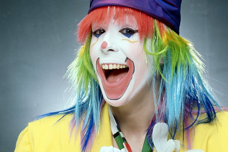 El maquillaje de payaso lleva tiempo y es un arte.