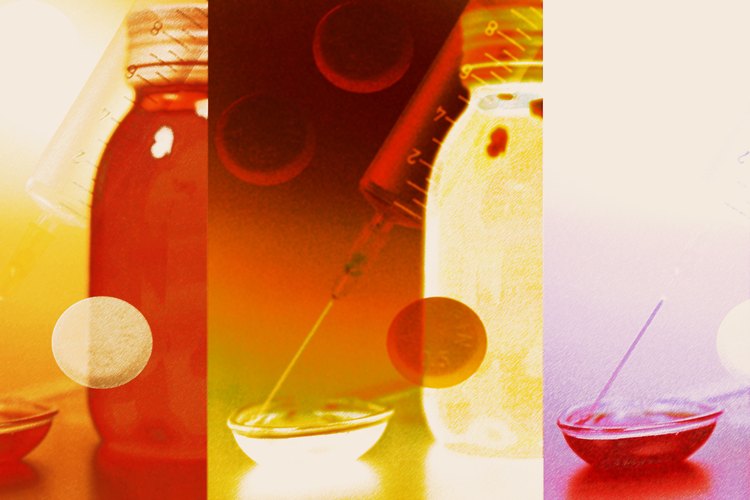 La fiebre paratifoidea puede tratarse a través de una nutrición adecuada, hidratación y administración de antibióticos como la azitromicina.