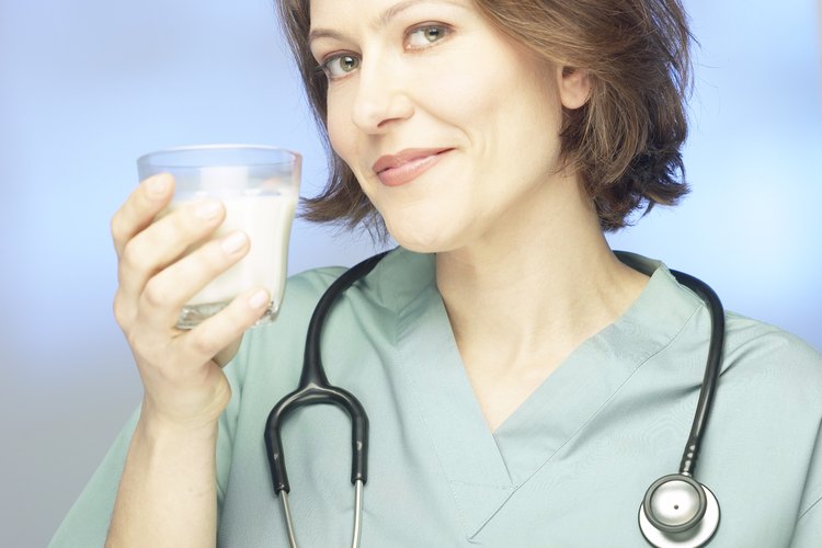 Diversas organizaciones ofrecen capacitación para los nutricionistas, para que las personas que se hacen llamar