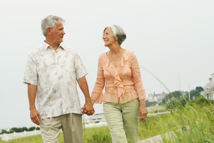 Los ancianos tienen diferentes requerimientos nutricionales que los adultos jóvenes.