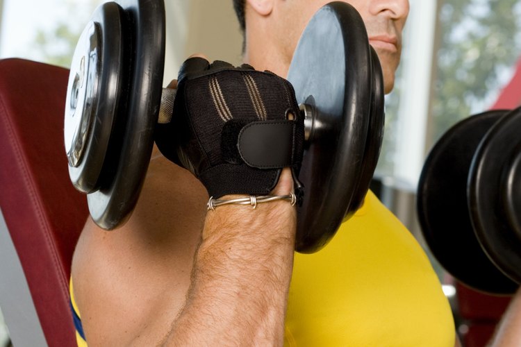 El ejercicio 7-7-7 estimulará el crecimiento muscular en tu bíceps braquial
