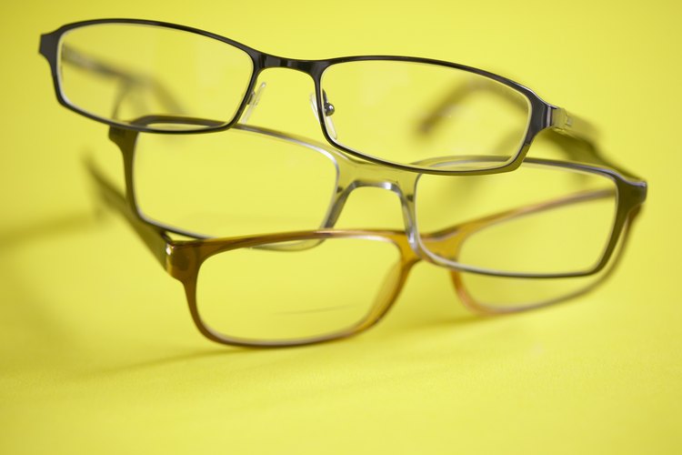 Los anteojos son herramientas temporales correctivas que ni debilitan ni mejoran tu visión.