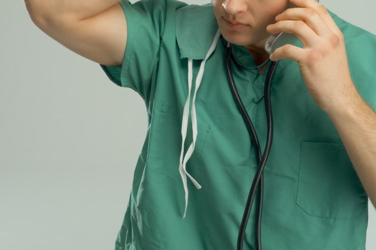 Llama a tu médico si experimentas diarrea sangrante.