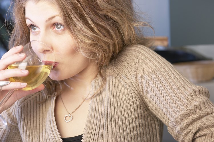 Una semana ocupada incita tomar un vaso de vino blanco.