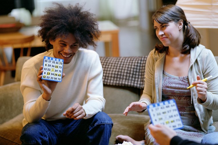 Cómo crear un juego de bingo de mesa