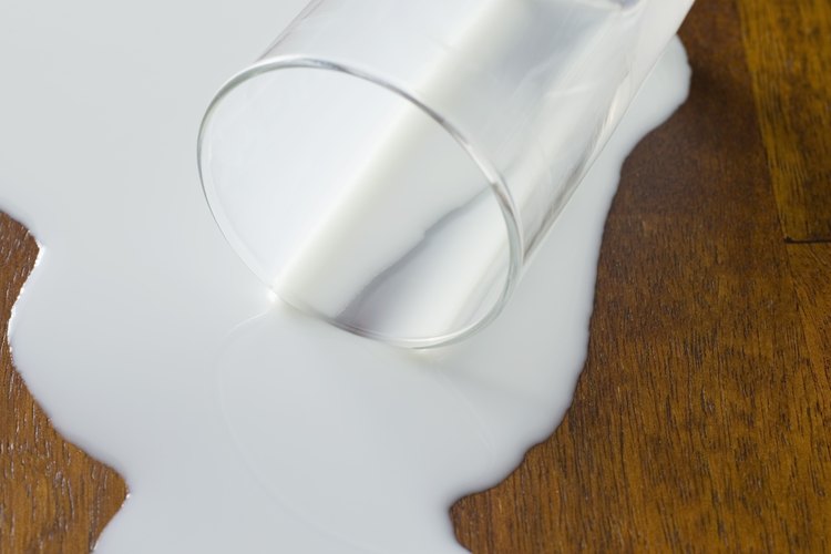 Evita la contaminación de los alimentos usando contenedores de alta calidad.