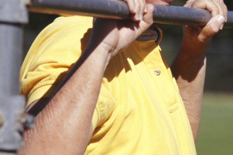 Aunque se considera una barra de pull-ups, el Iron Gym es en realidad una barra de entrenamiento total del cuerpo superior.