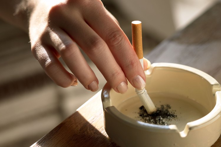 La apariencia de tu piel puede mejorar al cabo de semanas de haber dejado el cigarrillo.