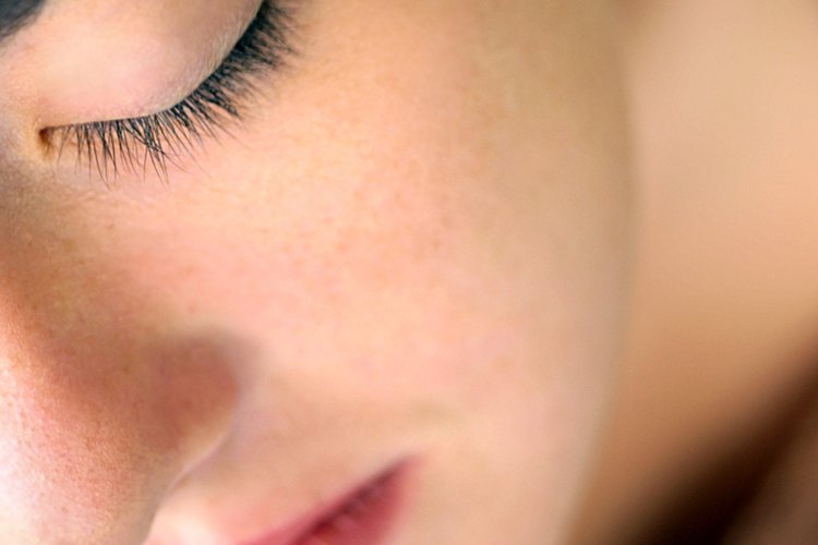 Hay maneras para mantener las manchas faciales claras y poco visibles.