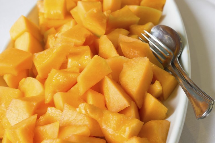 Puedes comprar melón durante todo el año en la mayoría de las tiendas de comestibles.
