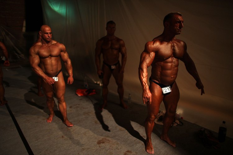 Prepara tus batidos altos en calorías para ayudar al crecimiento muscular.