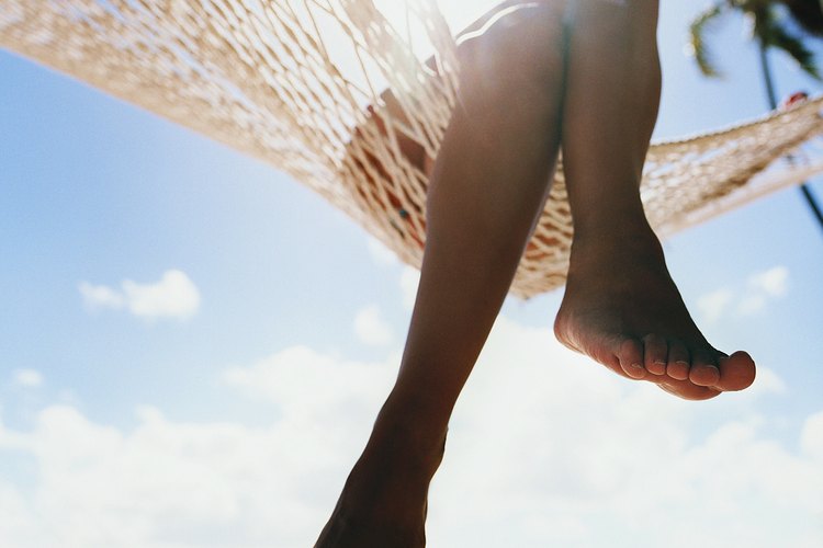 La osteoporosis y la debilidad del sistema inmune son signos relacionados con la deficiencia de vitamina D en las mujeres.