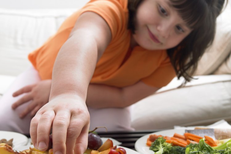 Maximiza la ingesta de nutrientes ofreciendo un arcoiris de frutas y vegetales.