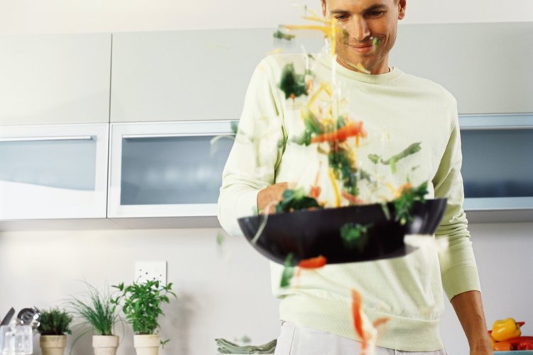 Haciendo tu parte alrededor de la casa te beneficiaras tu y tu esposa.