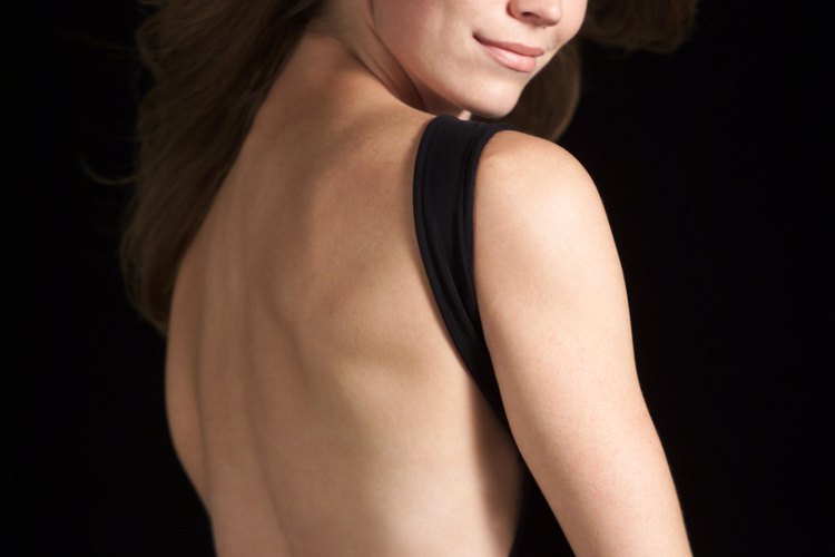 Asegúrate de sentirte cómoda usando un sostén con tu vestido.