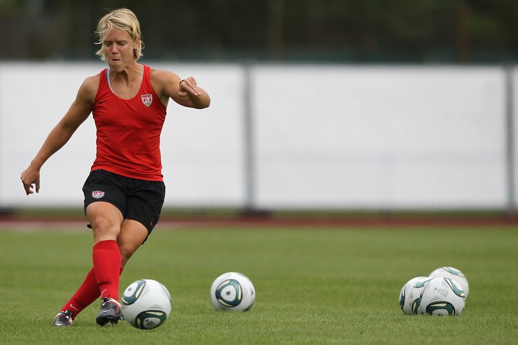No hay altura ideal establecida para delanteras en fútbol femenino.
