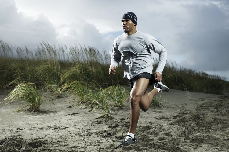 Es importante permitir que tu cuerpo se adapte gradualmente al aumento en el kilometraje.