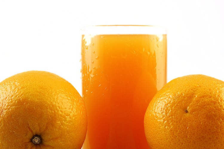 El acido cítrico es una pequeña molécula que consiste de carbón, oxígeno e hidrógeno.
