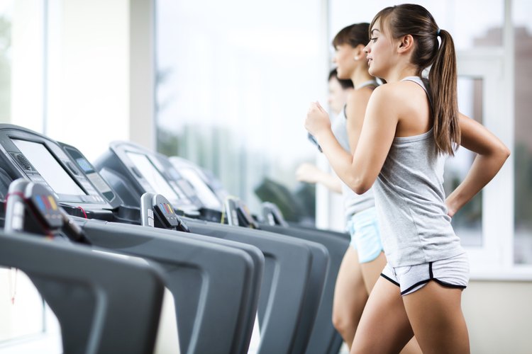 Correr es tanto un ejercicio cardiovascular como aeróbico.
