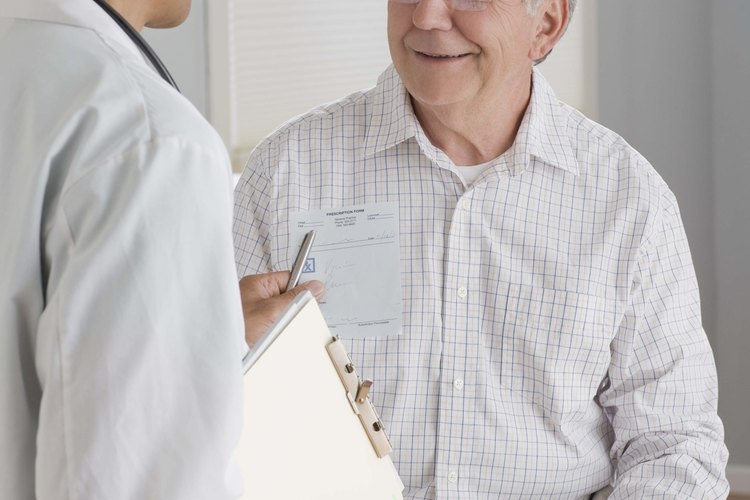 Médico y paciente.