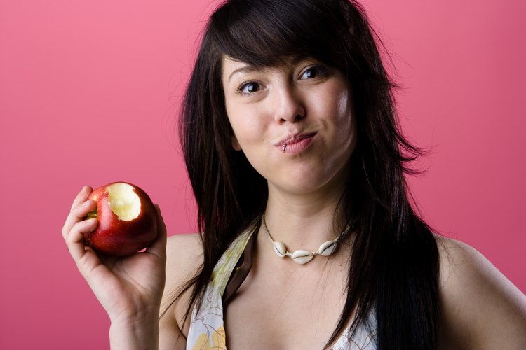 Come una manzana al día para estar saludable.