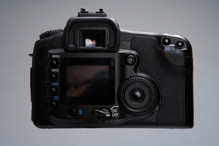 Instrucciones gratuitas para la cámara Canon AE-1 Program y su objetivo de 50mm (En 7 Pasos)