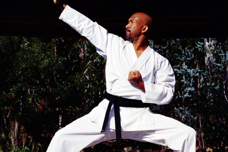 Los artistas de artes marciales pueden sacar provecho del entrenamiento de ballet.