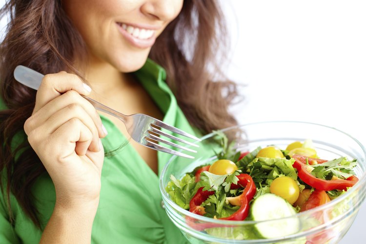 Consume alimentos frescos y limpios.