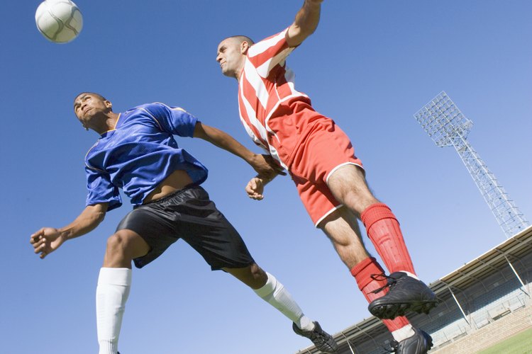 Entender las reglas del fútbol aplicadas puede ser difícil, especialmente para niños.