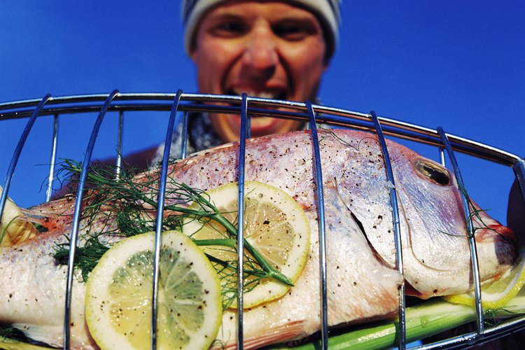Aprende los secretos para conseguir un suculento pescado asado.