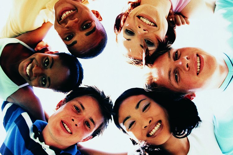 Una dieta sana y ejercicio ayudará a prevenir la obesidad en la adolescencia.