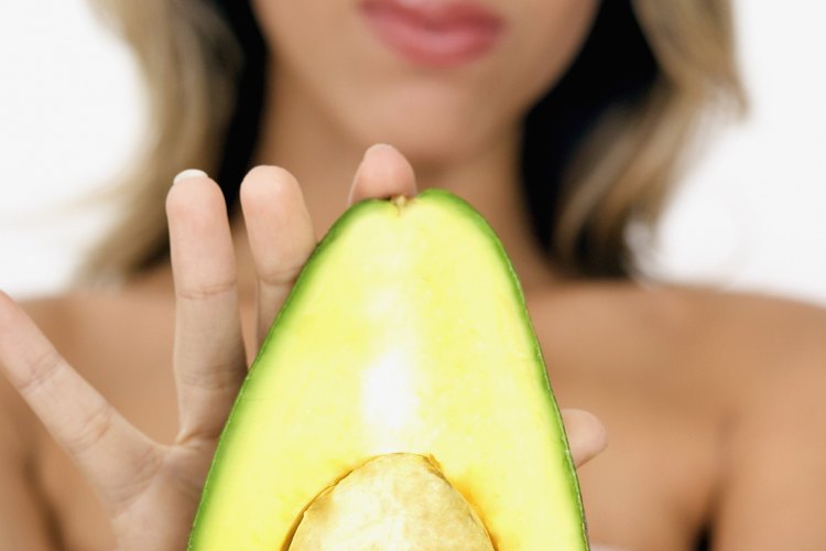 Los aguacates son una fuente de grasas saludables durante las tres fases de la dieta South Beach.