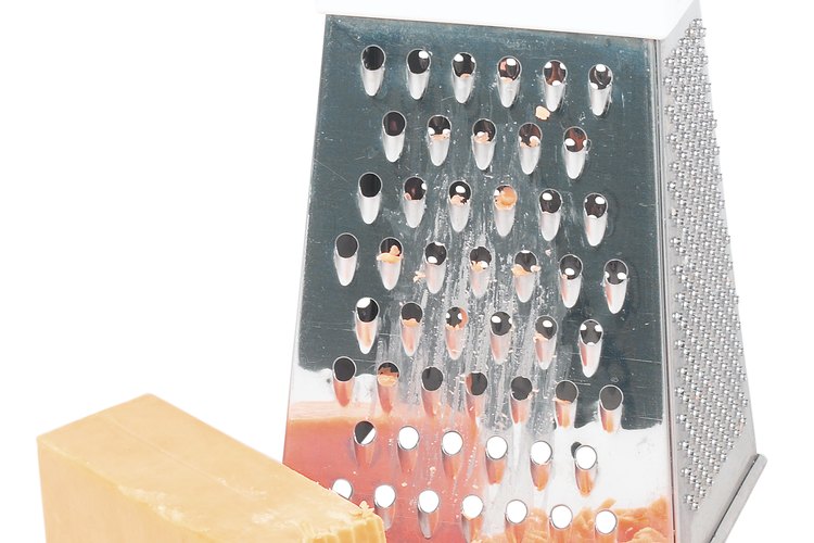 Eliminarás muchas calorías comprando un tipo de cheddar con bajo contenido de grasa.