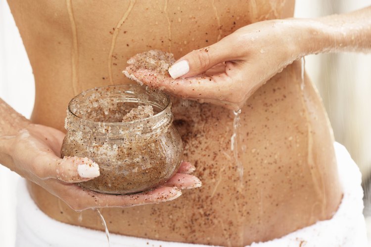 Guarda el remanente del exfoliante en un recipiente hermético para usarlo en el futuro.
