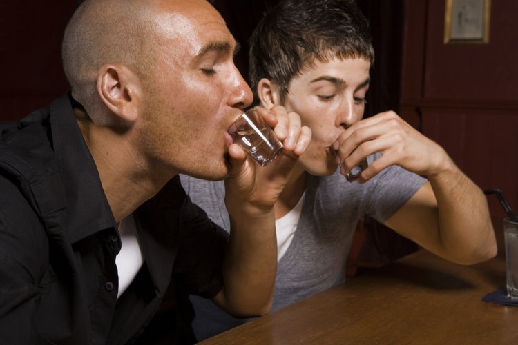 Un consumo excesivo de alcohol puede desencadenar un episodio de fibrilación auricular.