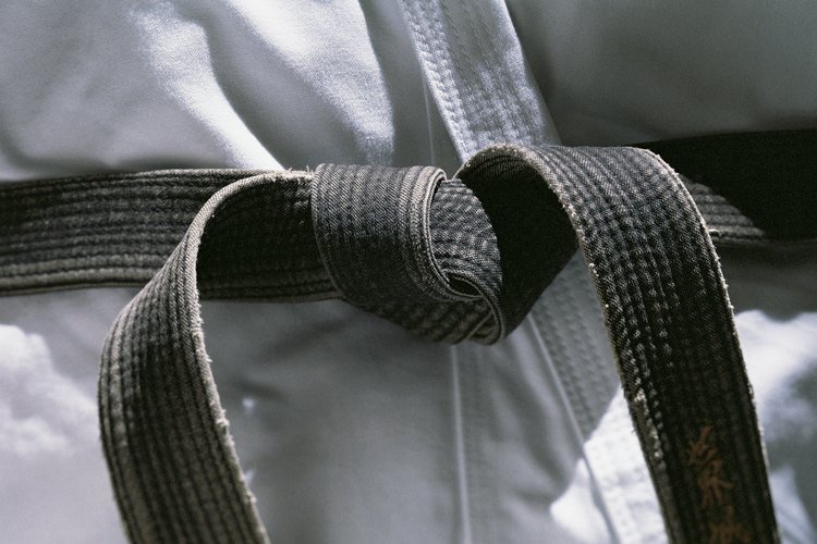 Entre las 21 katas avanzadas de Shotokan, algunas de las más difíciles incluyen las katas unsu, goju shiho sho y kanku sho.