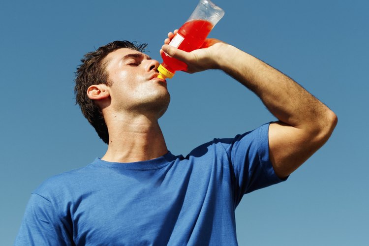 El ejercicio incrementa la necesidad de fluidos de tu cuerpo.
