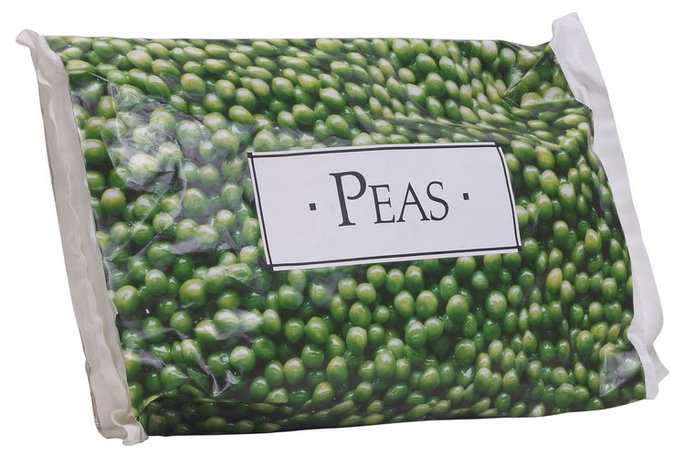 Puedes usar verduras congeladas como bolsa de hielo.