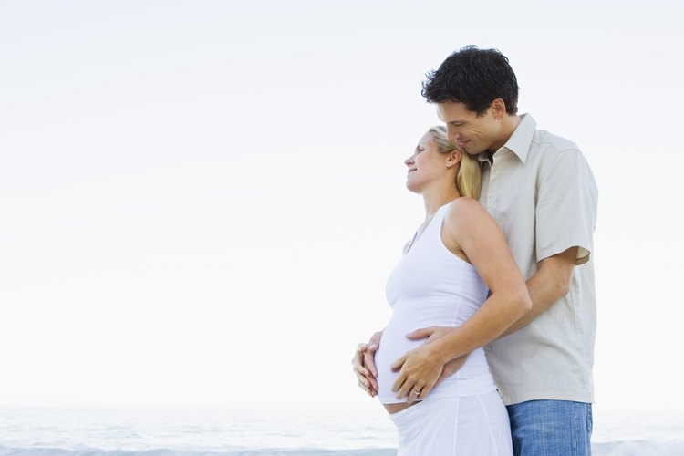 Tener relaciones sexuales podría causar un embarazo incluso cuando una mujer no esté ovulando o no sea fértil.