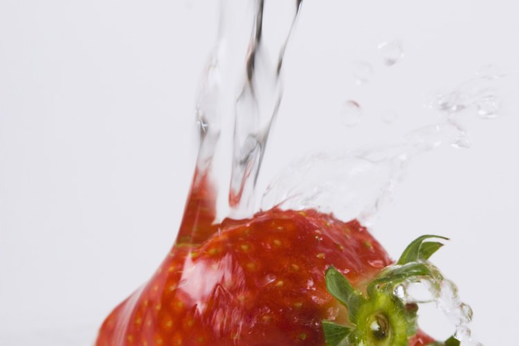 Lava bien las fresas.