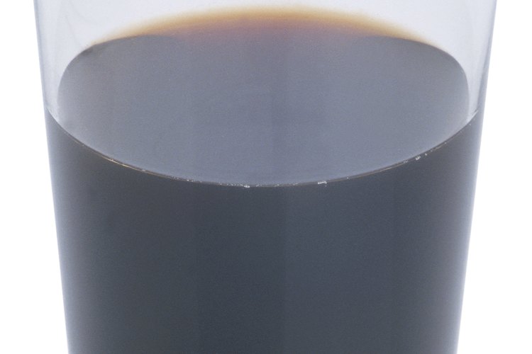 El jugo de ciruela tiene un efecto laxante.