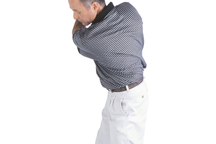 Una subida en posición vertical puede ser más difícil de lograr para los golfistas que carecen de flexibilidad.