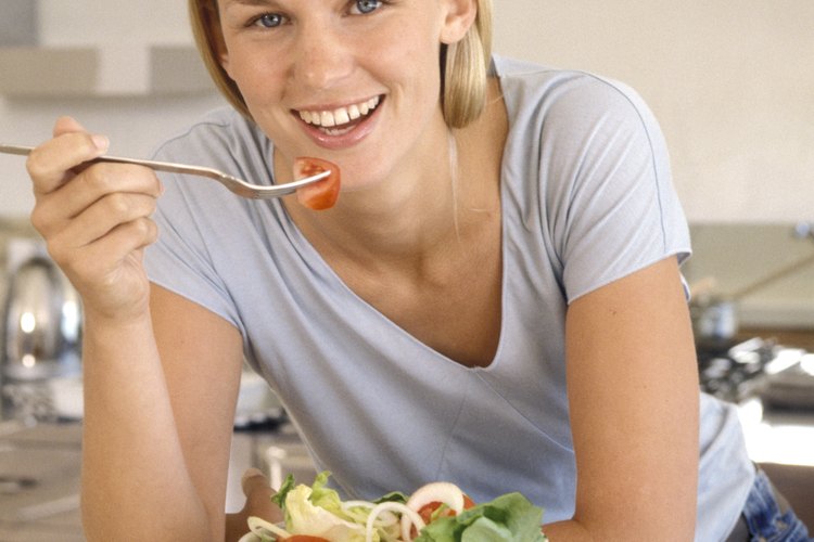 Centrarse en la calidad en vez de la cantidad de alimentos es fundamental para el aumento de peso saludable.