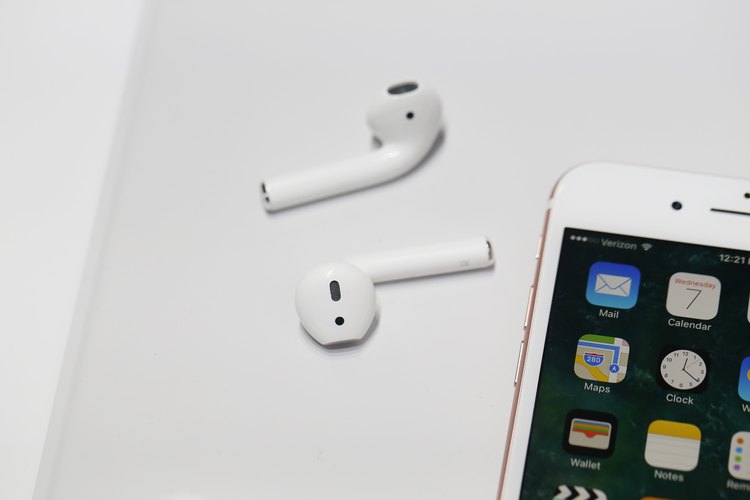 Apple AirPods vs Xiaomi AirDots