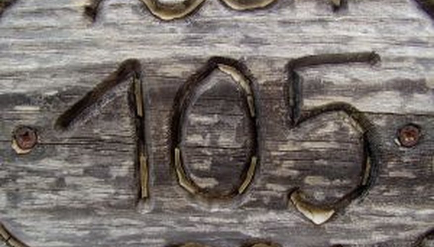 Crafting wooden signs with a router is not difficult. Crafting wooden signs with a router is not difficult.