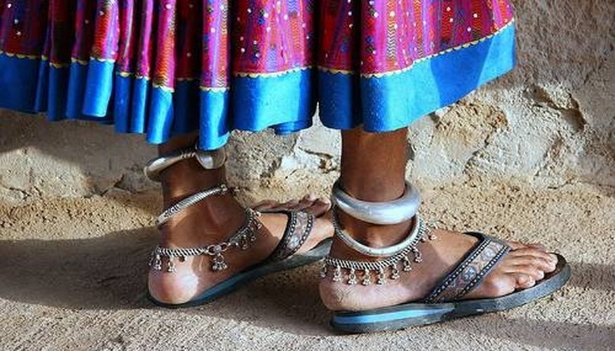 Make Ankle Bracelets Make Ankle Bracelets