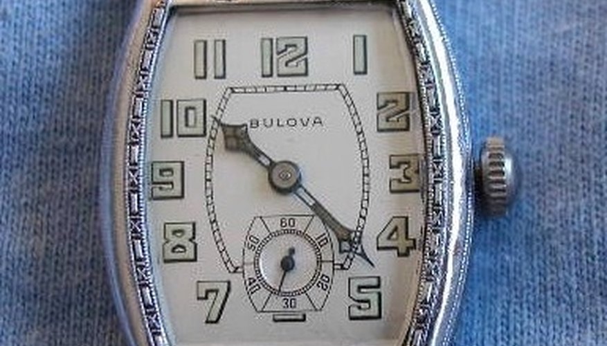A vintage men's Bulova watch A vintage men's Bulova watch