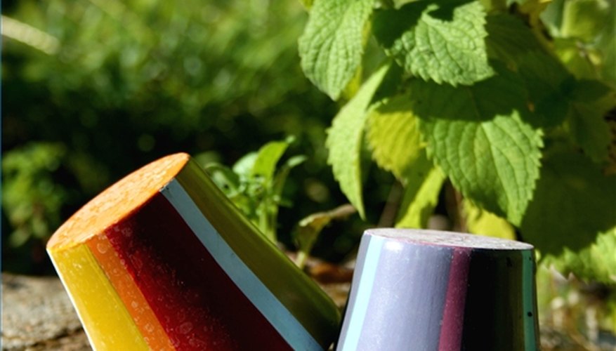 Find new uses for old flower pots. Find new uses for old flower pots.