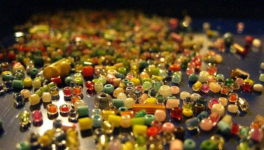 Beads come in many colors. Beads come in many colors.