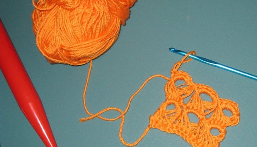 Broomstick lace is a series of large loops group together. Broomstick lace is a series of large loops group together.